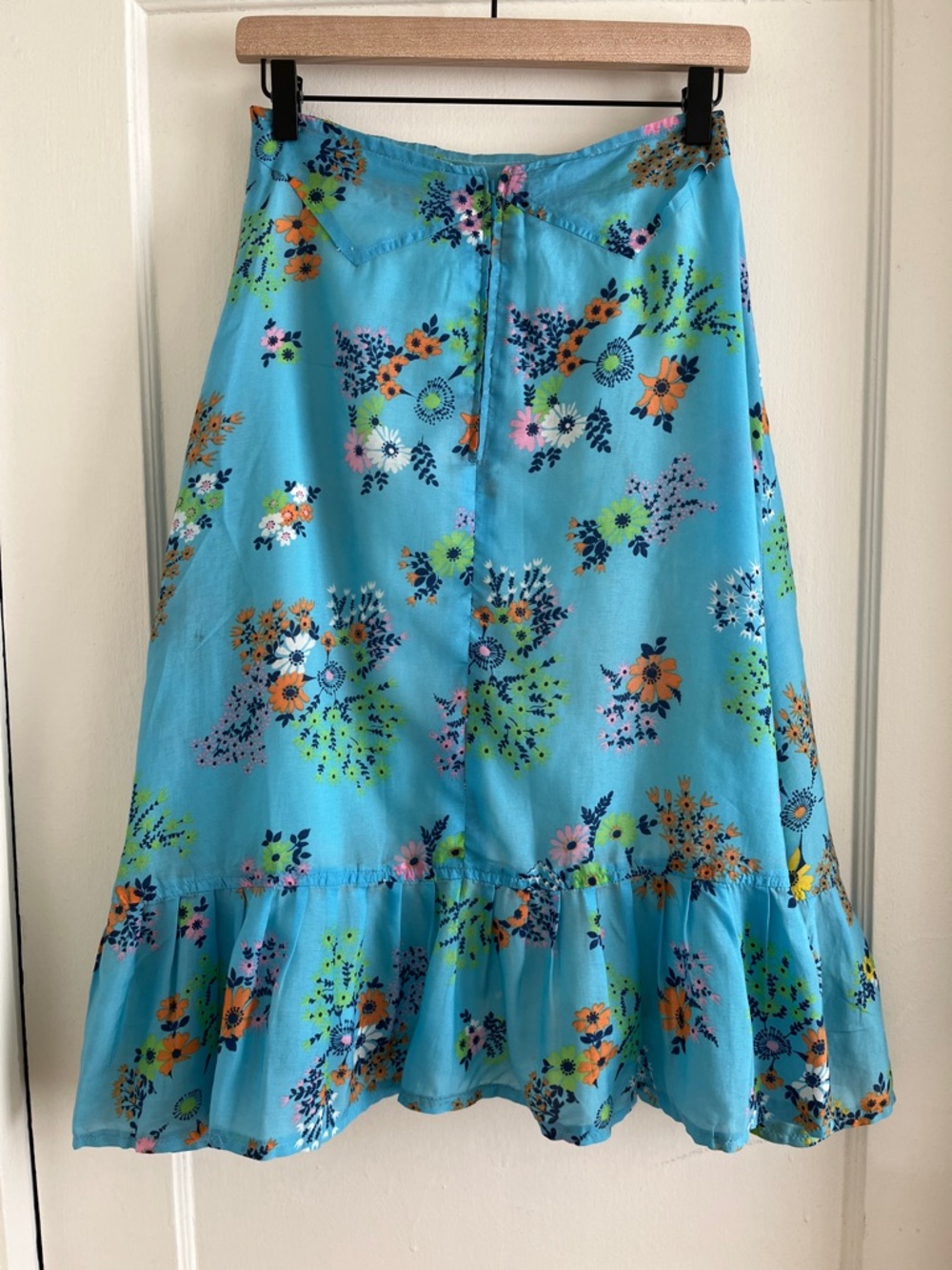 Vintage 1970s Handsewn Ruffle Hem Blue Floral Skirt 26” Waist Fully Lined - Picture 2 of 14